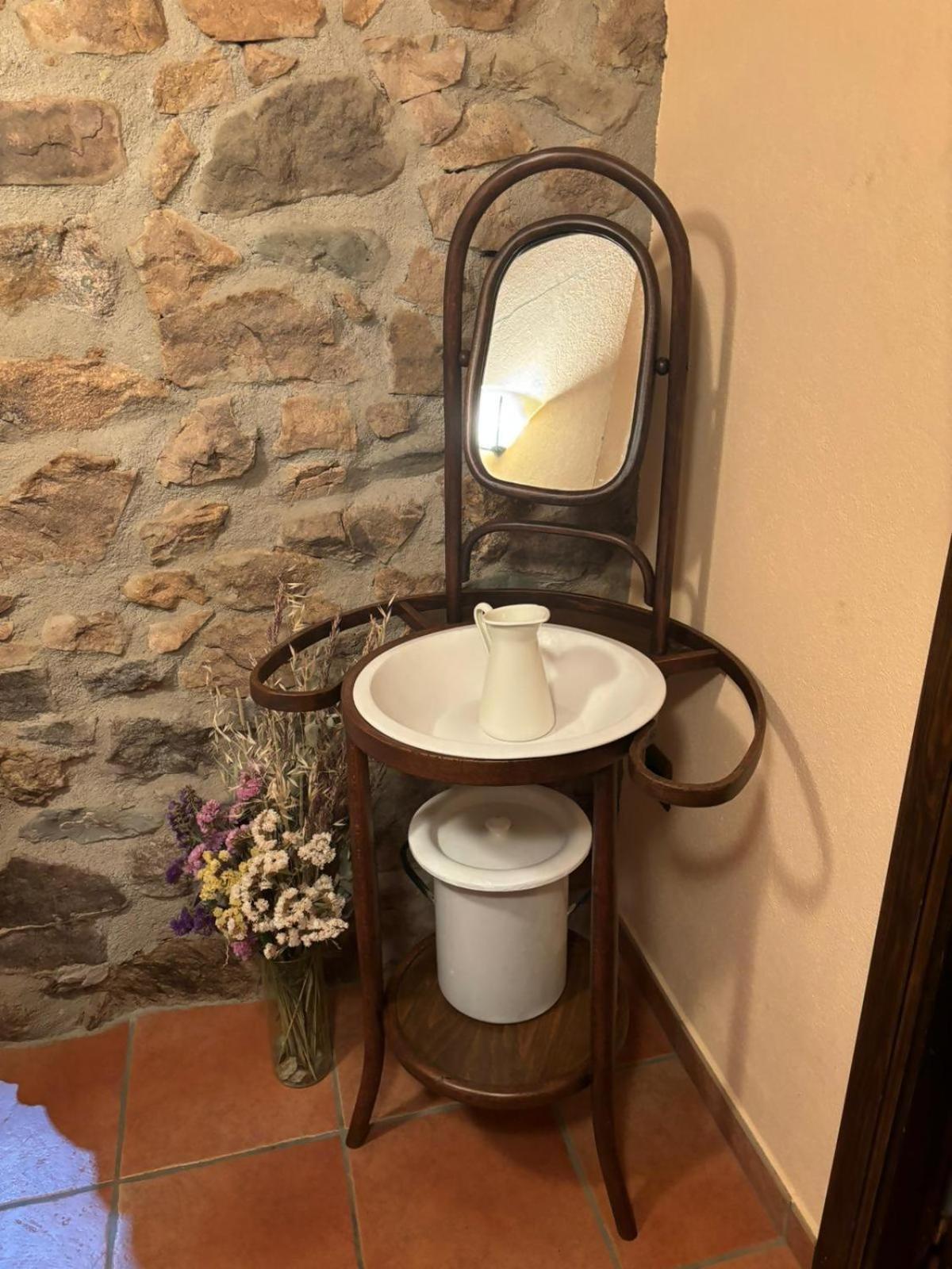 Can Toni Vell Espinelves Bagian luar foto
